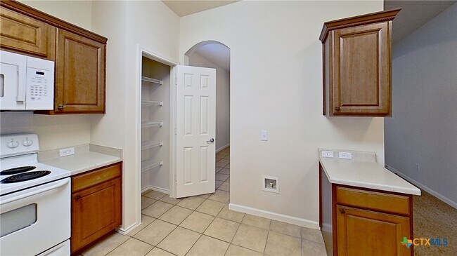 Building Photo - 308 Rinehardt St
