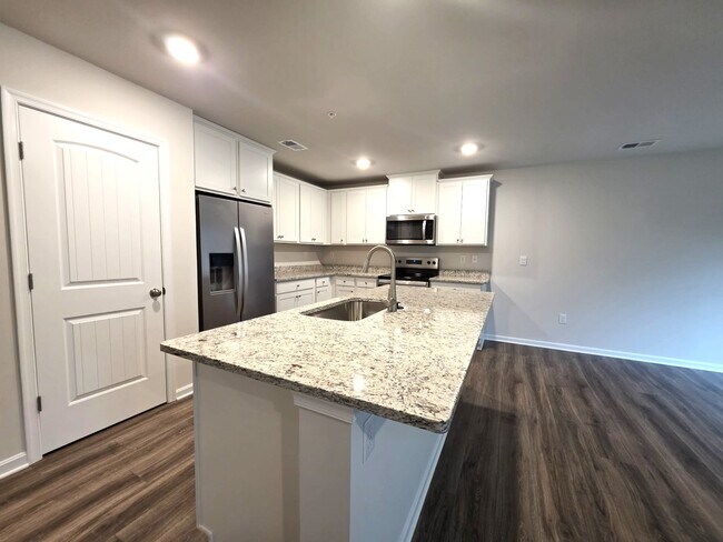 Building Photo - 1105 Albritton Ln