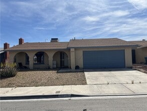 Building Photo - 6845 Carrera Dr