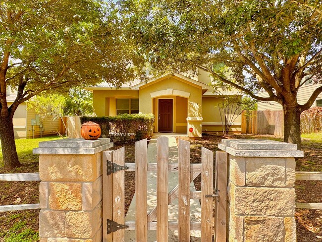 Primary Photo - Spacious 3x2.5 South Austin Home