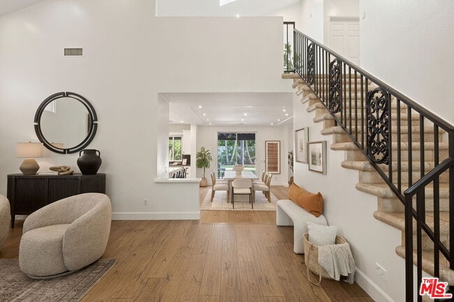 Building Photo - 15232 Hartsook St