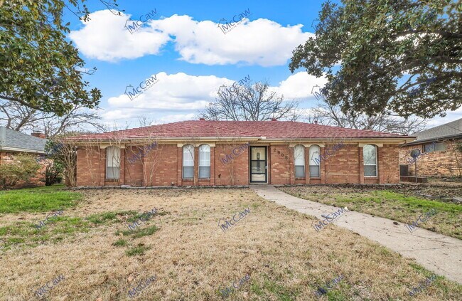 Primary Photo - 2908 E Park Blvd