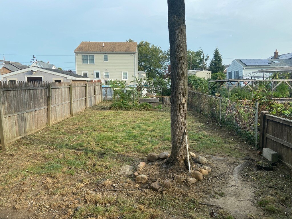 Back Yard - 114 Morgan Ave