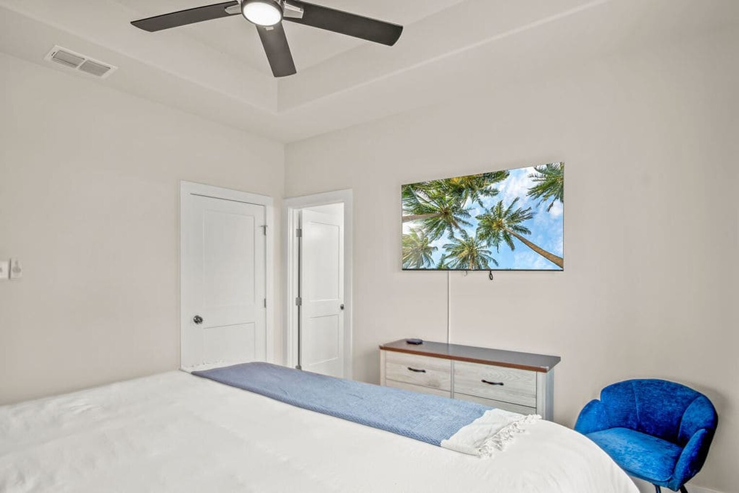 Building Photo - 14943 Leeward Dr