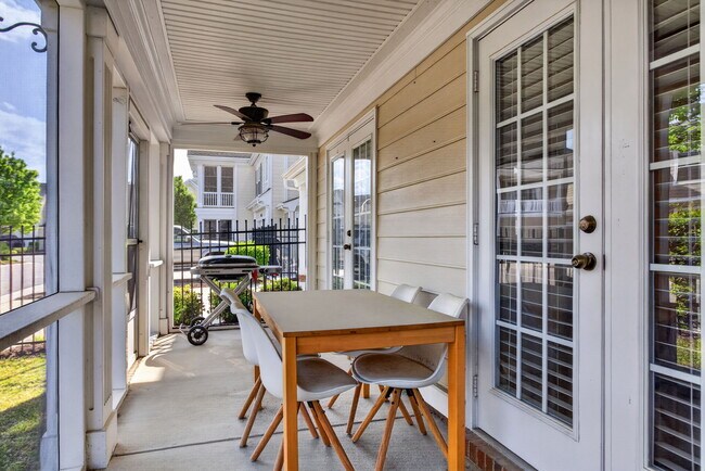 Building Photo - 207 Hearthstone Rch