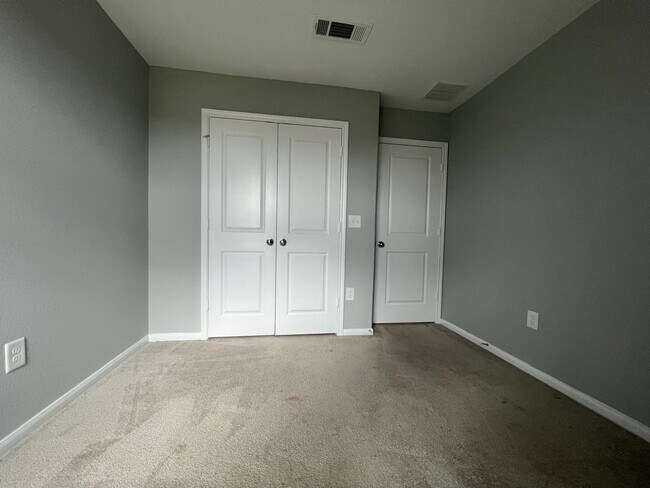 Building Photo - 17823 Pumpkin Vine Dr
