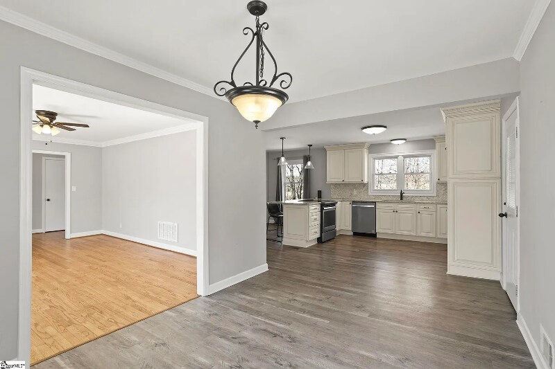 Building Photo - 2442 Fews Bridge Rd