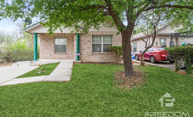 Building Photo - 1311 NW 19th St