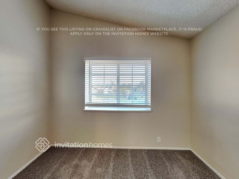 Building Photo - 1601 E Colton Ave