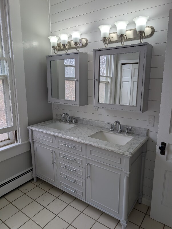 Building Photo - 106 W Spring Dr