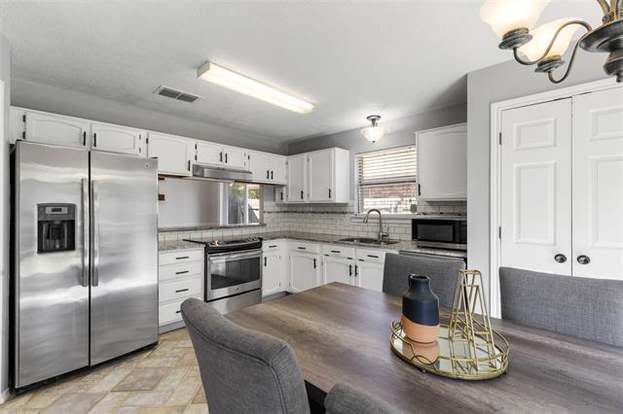 Building Photo - 990 Camden Dr