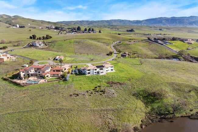 Building Photo - 7778 Laguna Heights Ct