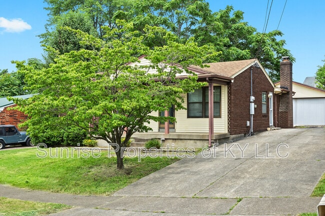 Building Photo - 10105 McNeely Lake Dr