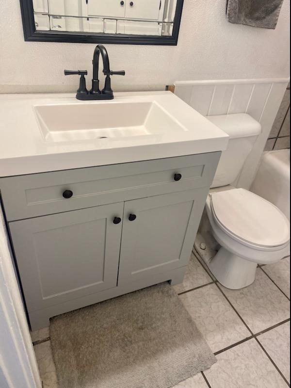 Bathroom - 123 S Clear Lake Ave