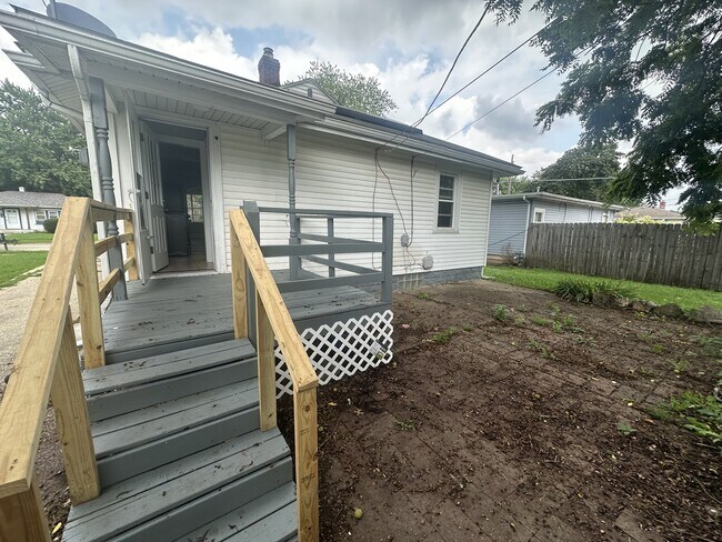 Building Photo - 2906 Arcadia Terrace