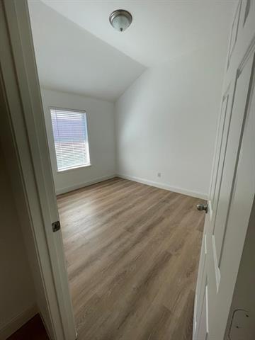 Building Photo - 2049 Sunny Side Dr