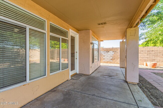Building Photo - 15213 N 55th Way