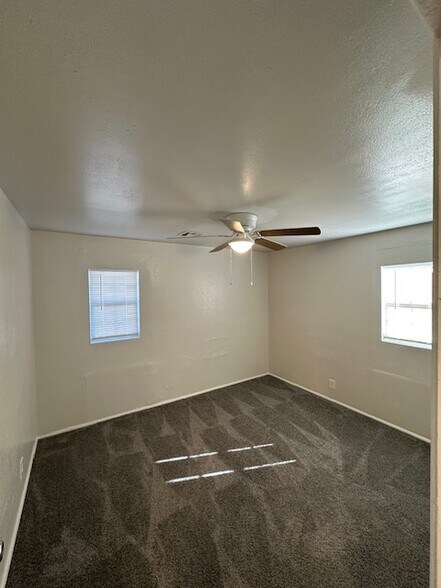 Building Photo - 2317 SW 48th St