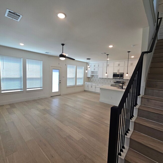 Building Photo - 7305 Bree Ct