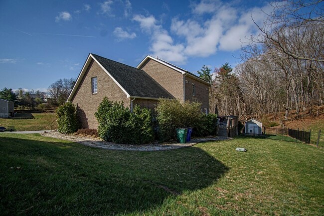 Building Photo - 50 Siena Dr NW
