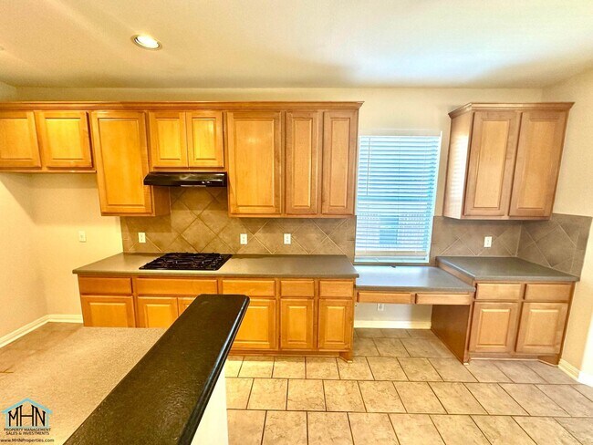 Building Photo - BEAUTIFUL 4 bed/2.5 bath near Stone Oak, j...