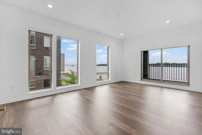 Building Photo - 3212 Evergreen Walk