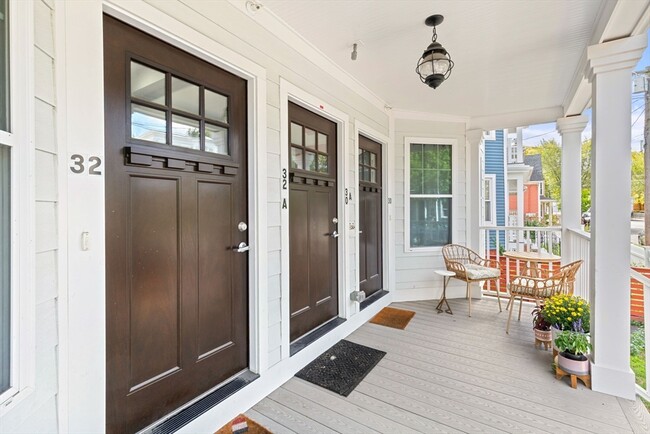 Building Photo - 32 Cameron Ave