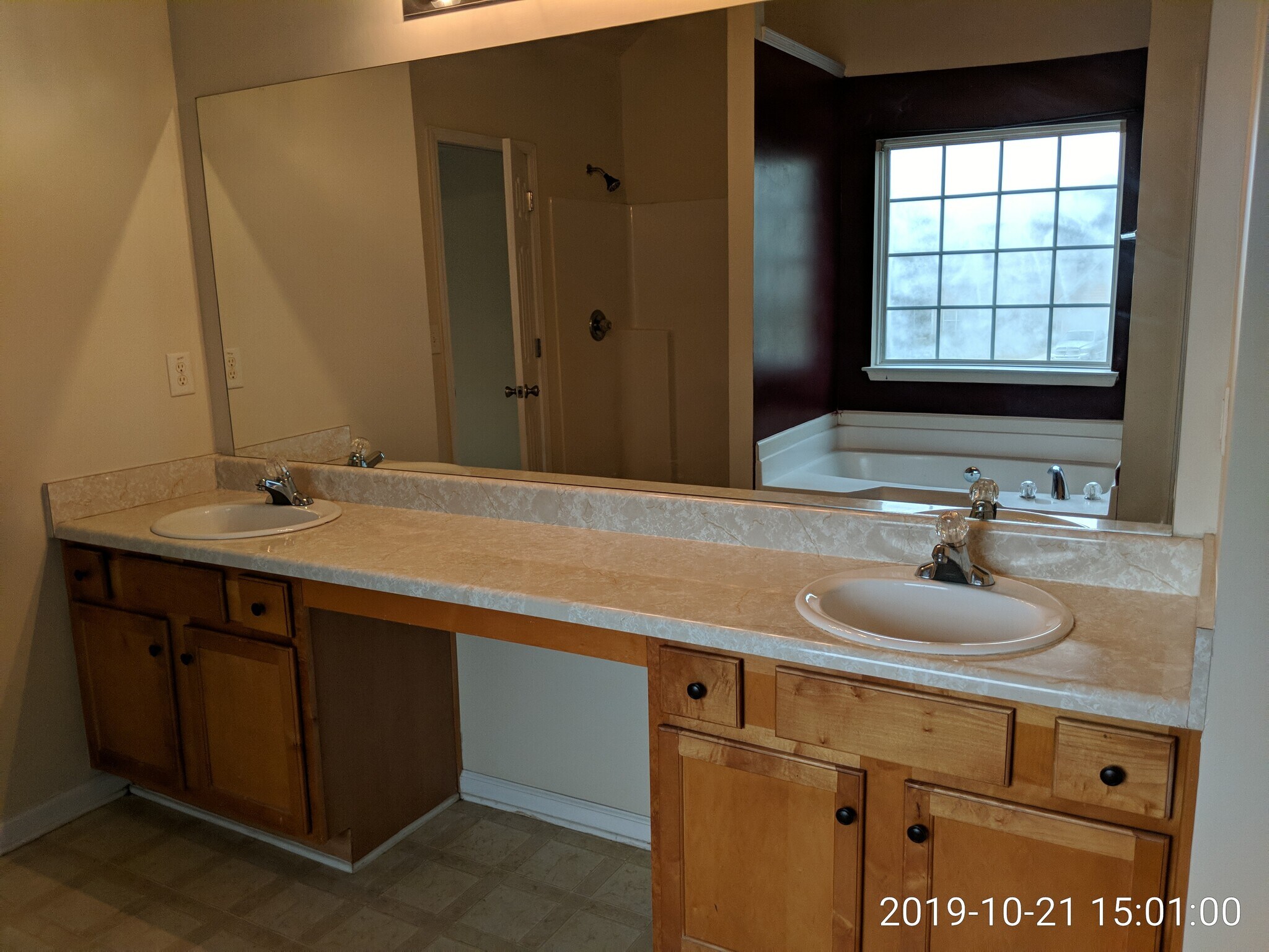 Master Bath - 3491 Tackett Rd