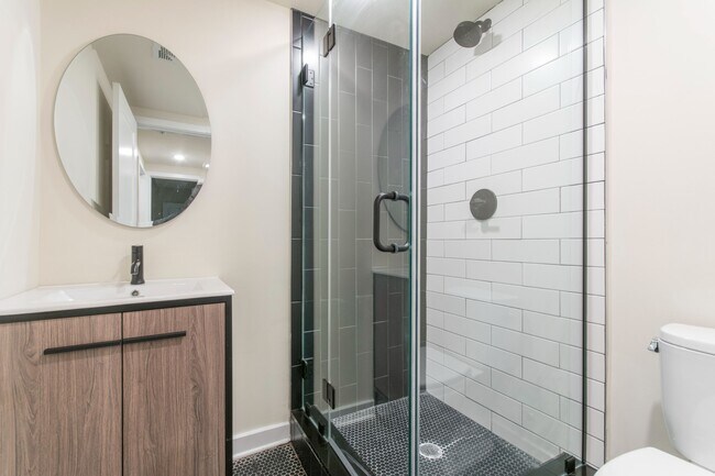 Building Photo - 1330 N 15th St