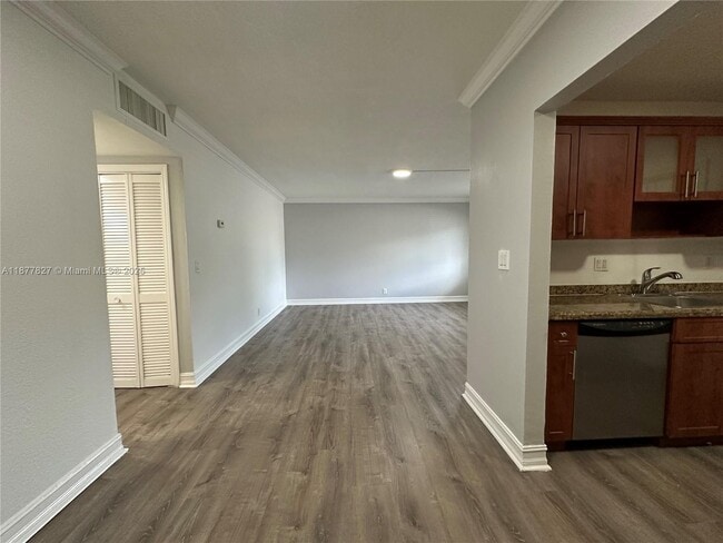 Building Photo - 1400 NE 56th St