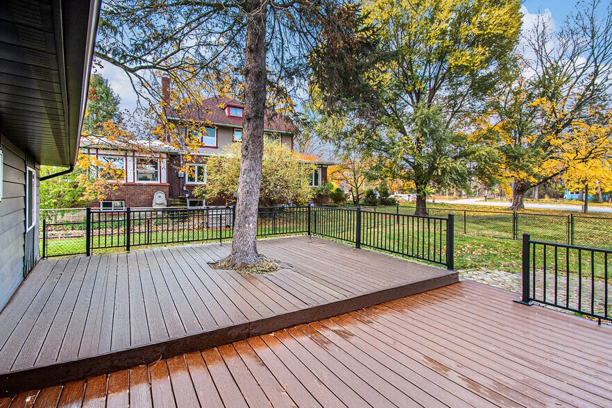 Building Photo - 1155 Carpenter Ave NW