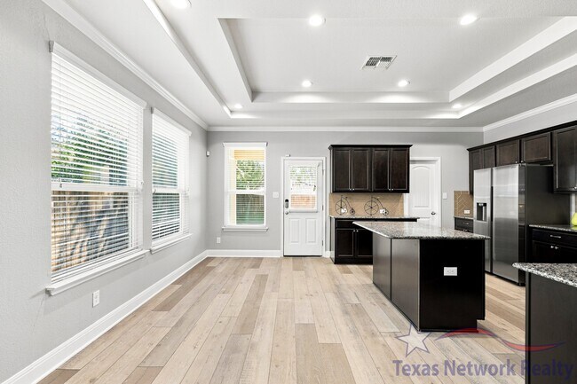 Building Photo - 5730 Mckinney Falls