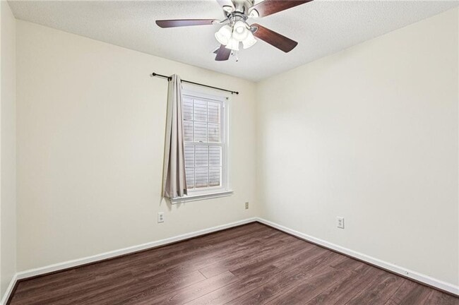 Building Photo - 1726 Taynton Cir