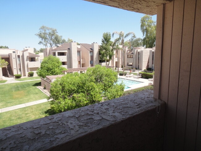 Building Photo - 7510 E Thomas Rd