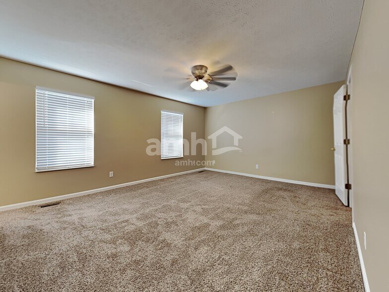 Building Photo - 618 Fox Chase Way