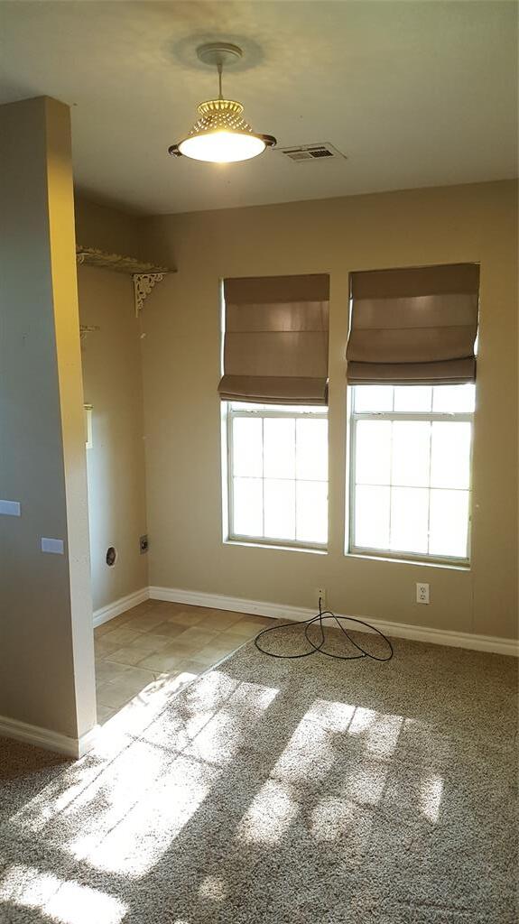 Building Photo - 312 N 6th St