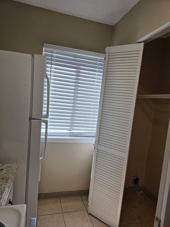 Building Photo - CHARMING CONDO READY FOR OCCUPANCY!