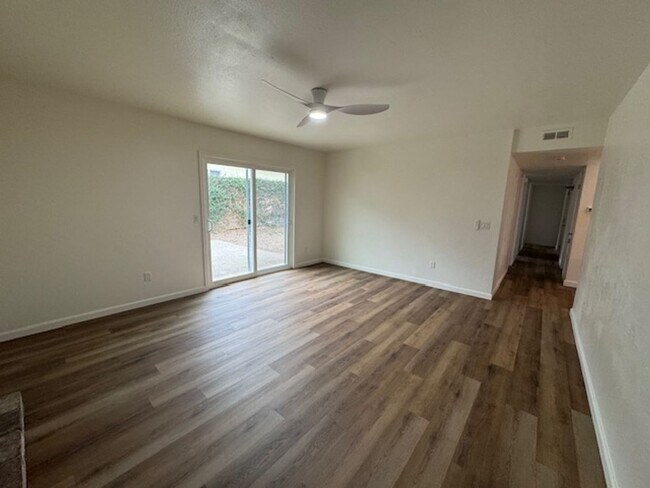 Building Photo - Beautiful 4 Bedroom House Available Now!