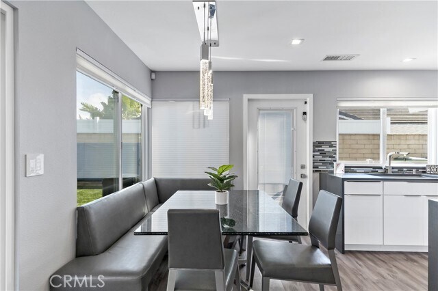 Building Photo - 8711 Mossford Dr