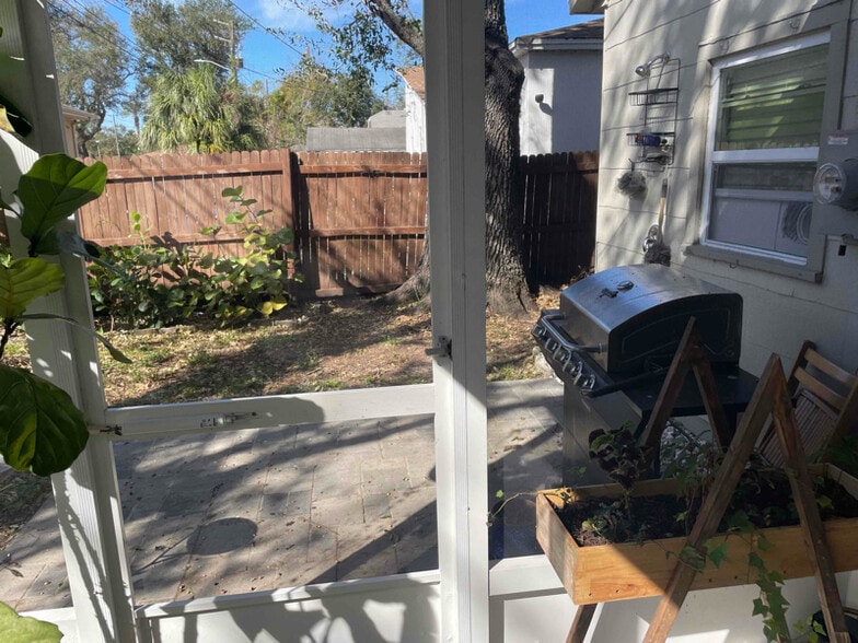 Building Photo - 1465 15th St S