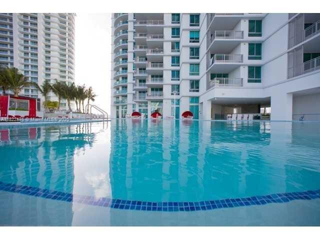 Building Photo - 350 S Miami Ave