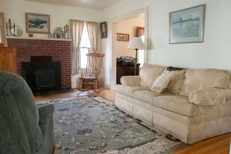 Building Photo - 10 Wallace Aveune