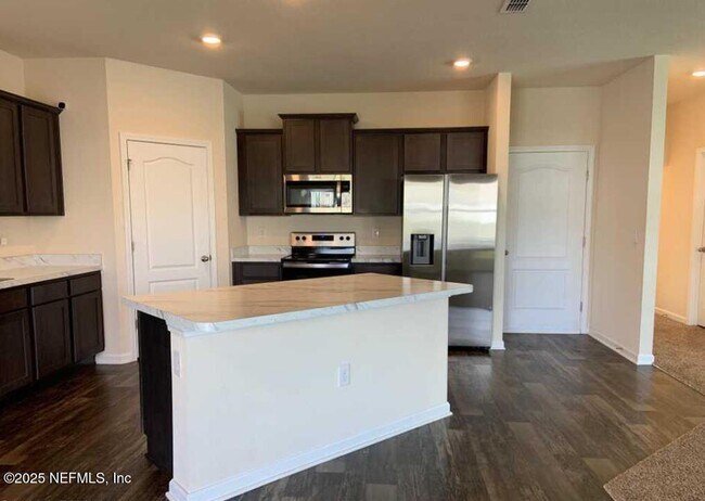 Building Photo - 15747 Equine Gait Dr