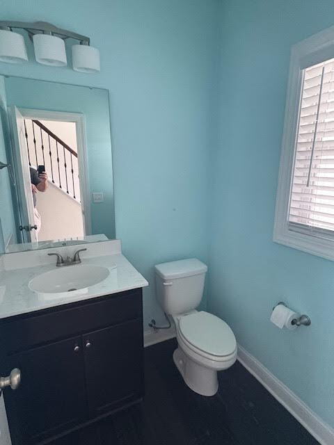 Building Photo - "Charming 3-Bedroom Home with 2.5 Baths in...