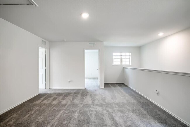 Building Photo - 812 Black Alder St