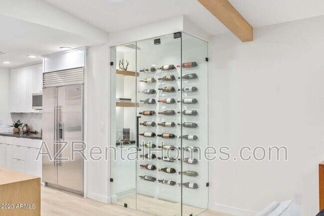 Building Photo - 3005 N 81st Pl