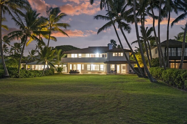 Primary Photo - Ocean View Villa w/Beach as Backyard, Walk...