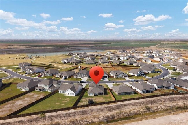 Building Photo - 27 Aqualina Wy