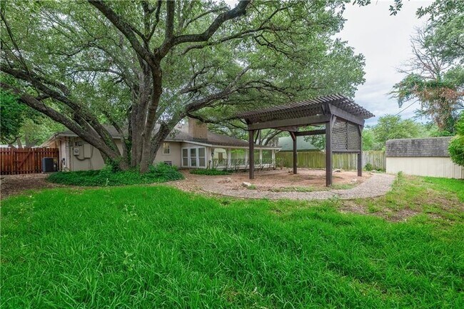 Building Photo - 12118 Black Angus Dr