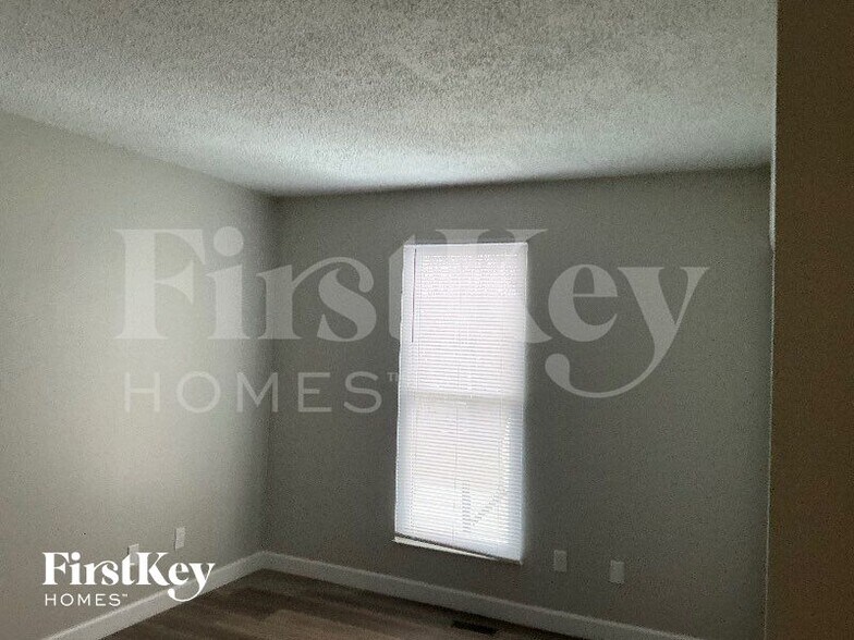 Building Photo - 5216 Frisco Dr